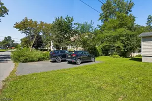3 Minnehaha Blvd, Parsippany, NJ 07034 - Photo 9