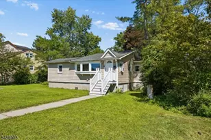 3 Minnehaha Blvd, Parsippany, NJ 07034 - Photo 11