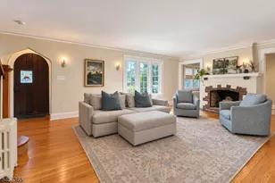 8 S Oak Ct, Madison, NJ 07940 - Photo 3