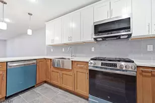 39 Grand Ave, Newark, NJ 07106 - Photo 5