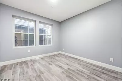 39 Grand Ave, Newark, NJ 07106 - Photo 9