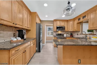 70 Old Mountain Rd, Clinton Township, NJ 08833 - Photo 19