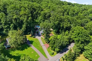 70 Old Mountain Rd, Clinton Township, NJ 08833 - Photo 3