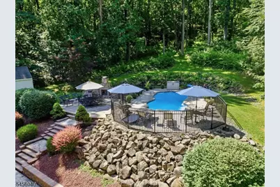 70 Old Mountain Rd, Clinton Township, NJ 08833 - Photo 9