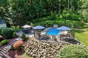 70 Old Mountain Rd, Clinton Township, NJ 08833 - Photo 9