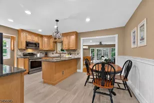 70 Old Mountain Rd, Clinton Township, NJ 08833 - Photo 17