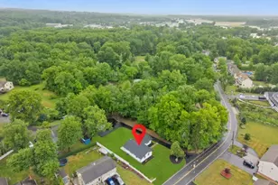 100 Pier Ln, Fairfield, NJ 07004 - Photo 23