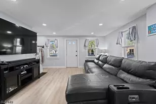 22 Decatur, Knowlton Township, NJ 07832 - Photo 3
