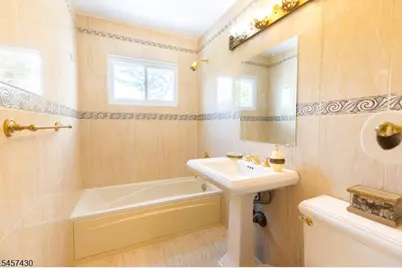 19 Jonquil Cir, Woodbridge Township, NJ 08863 - Photo 19