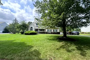 10 Spyglass Rd, Montgomery Township, NJ 08558 - Photo 1