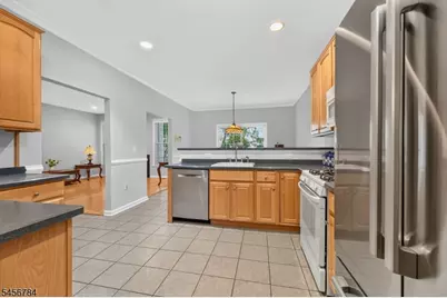 7 Pinehurst Cir, Clinton Township, NJ 08801 - Photo 5