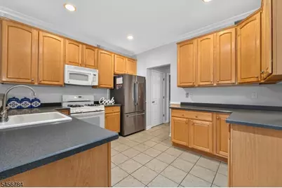 7 Pinehurst Cir, Clinton Township, NJ 08801 - Photo 7