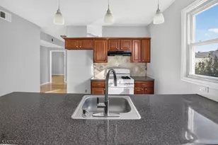 96 Goodwin Ave, Newark, NJ 07112 - Photo 23
