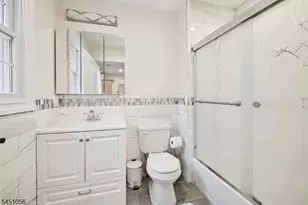 1121 N Washington Ave, Green Brook Township, NJ 08812 - Photo 19