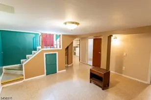 30 Carnation St, Bergenfield, NJ 07621 - Photo 15