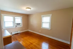30 Carnation St, Bergenfield, NJ 07621 - Photo 9