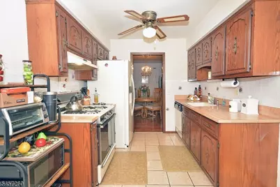 40 Giles Biondi Ct, Bound Brook, NJ 08805 - Photo 9