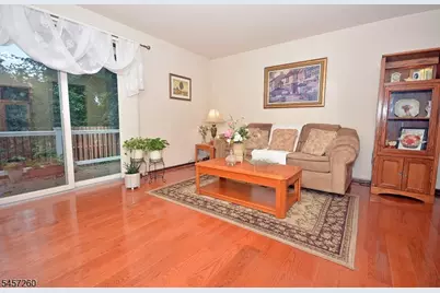 40 Giles Biondi Ct, Bound Brook, NJ 08805 - Photo 3