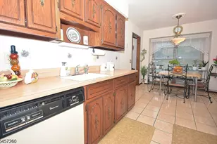40 Giles Biondi Ct, Bound Brook, NJ 08805 - Photo 11