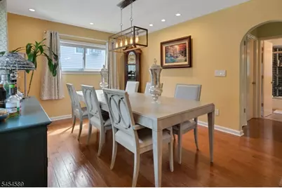 35 Sunrise Ter, Cedar Grove, NJ 07009 - Photo 11