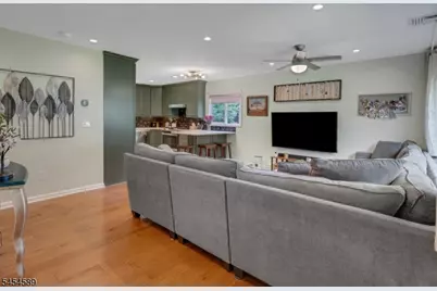 35 Sunrise Ter, Cedar Grove, NJ 07009 - Photo 5