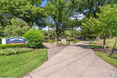 63 Forest Hill Pkwy #k1, Newark, NJ 07104 - Photo 15