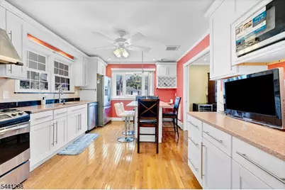 111 Walton Ave, Union Township, NJ 07083 - Photo 9