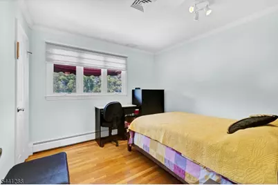 111 Walton Ave, Union Township, NJ 07083 - Photo 29