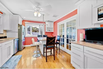 111 Walton Ave, Union Township, NJ 07083 - Photo 11