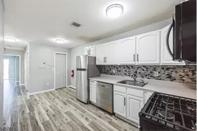 708 Ocean Ave #1, Jersey City, NJ 07305 - Photo 7