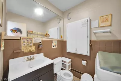 188 Washington Ave, Nutley, NJ 07110 - Photo 9