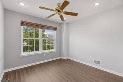 8 Ashley Ct, Franklin Township, NJ 08873 - Photo 21