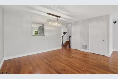 8 Ashley Ct, Franklin Township, NJ 08873 - Photo 11