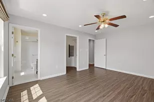 8 Ashley Ct, Franklin Township, NJ 08873 - Photo 17