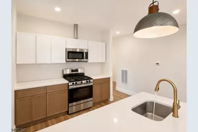 31 N 5th St #2, Newark, NJ 07107 - Photo 3