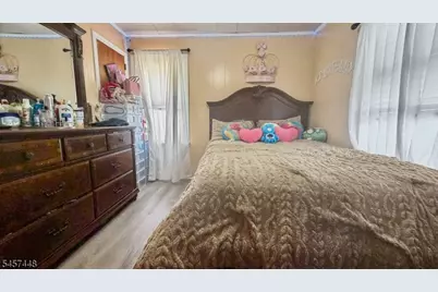 379 Chamberlain Ave, Paterson, NJ 07502 - Photo 35