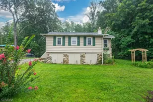 12 Hillcrest Ave, Andover Township, NJ 07860 - Photo 1