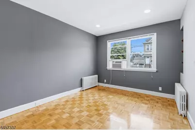 33 Franklin Ave, Clifton, NJ 07011 - Photo 7