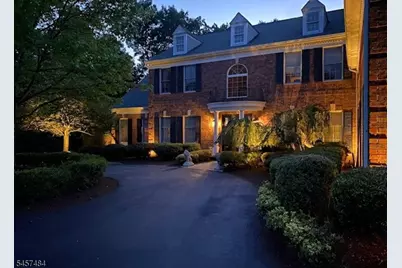 17 Spring Lake Dr, Chester, NJ 07931 - Photo 3