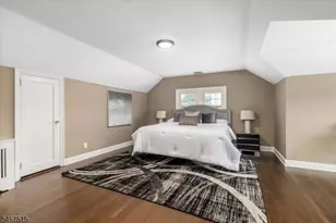 235 River Dr, Elmwood Park, NJ 07407 - Photo 17