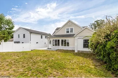 235 River Dr, Elmwood Park, NJ 07407 - Photo 29