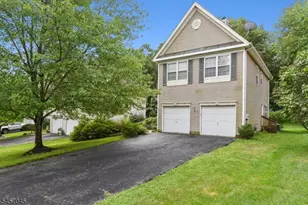 54 Plantation Rd, Readington, NJ 08889 - Photo 1