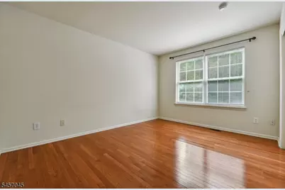 54 Plantation Rd, Readington, NJ 08889 - Photo 5