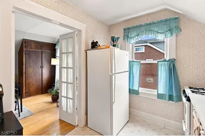 33 Pine St, Cranford Township, NJ 07016 - Photo 17