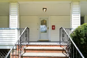 33 Pine St, Cranford Township, NJ 07016 - Photo 3