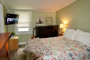 19 Seminole Ave, Parsippany, NJ 07034 - Photo 11