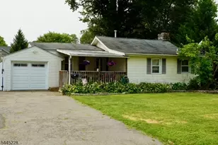 19 Seminole Ave, Parsippany, NJ 07034 - Photo 21