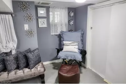 9 Emerson Pl, Newark, NJ 07114 - Photo 15