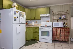 10 Pochuck Dr, Vernon, NJ 07461 - Photo 5
