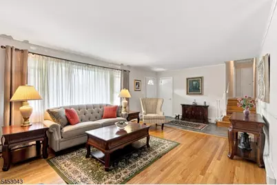 23 Evergreen Dr, Berkeley Heights Township, NJ 07922 - Photo 9